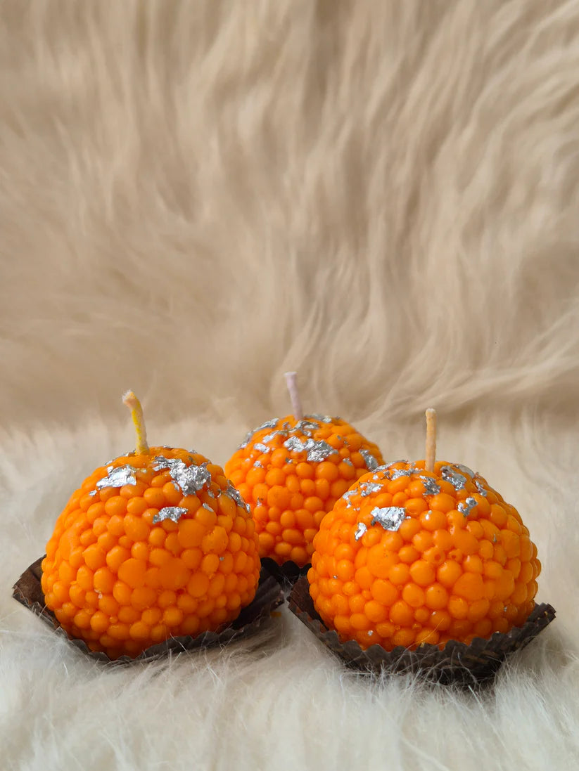 Motichur Laddu Soy Wax Candles Gift Set – Handcrafted Festive Décor (Set of 6)